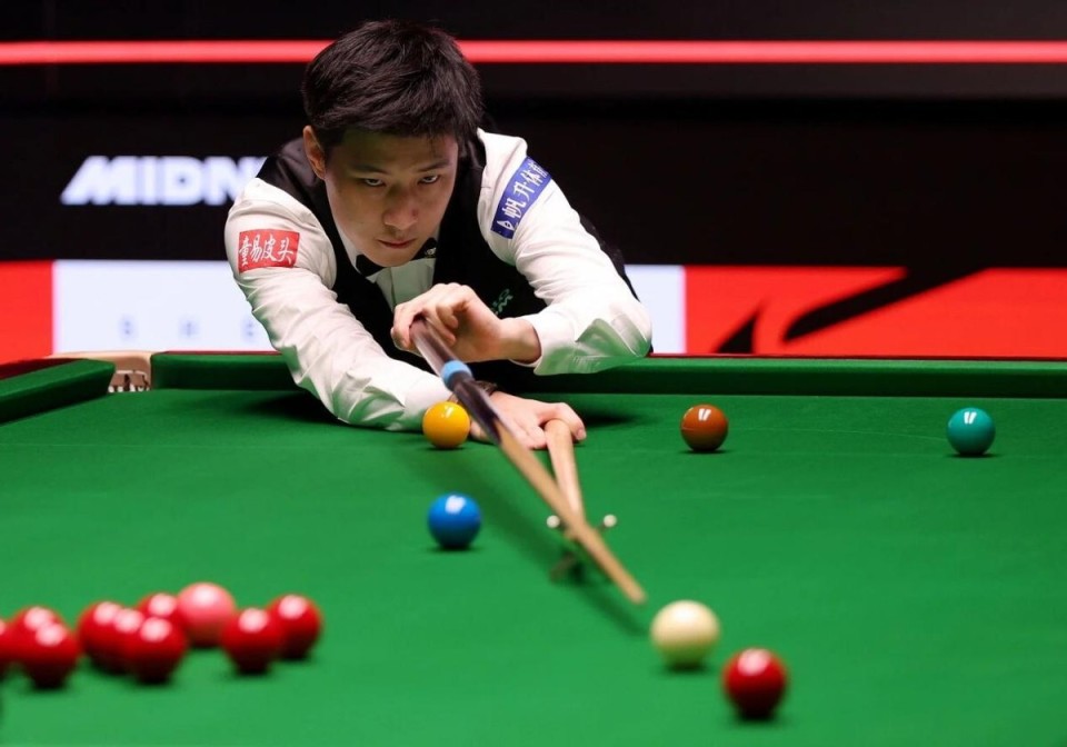 基米希：孔帕尼用他的经历让我留下；竞技层面因素比钱更重要.