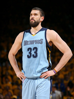 范围极化必 范围极化必